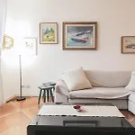 Lario Elegante Apartament Menaggio